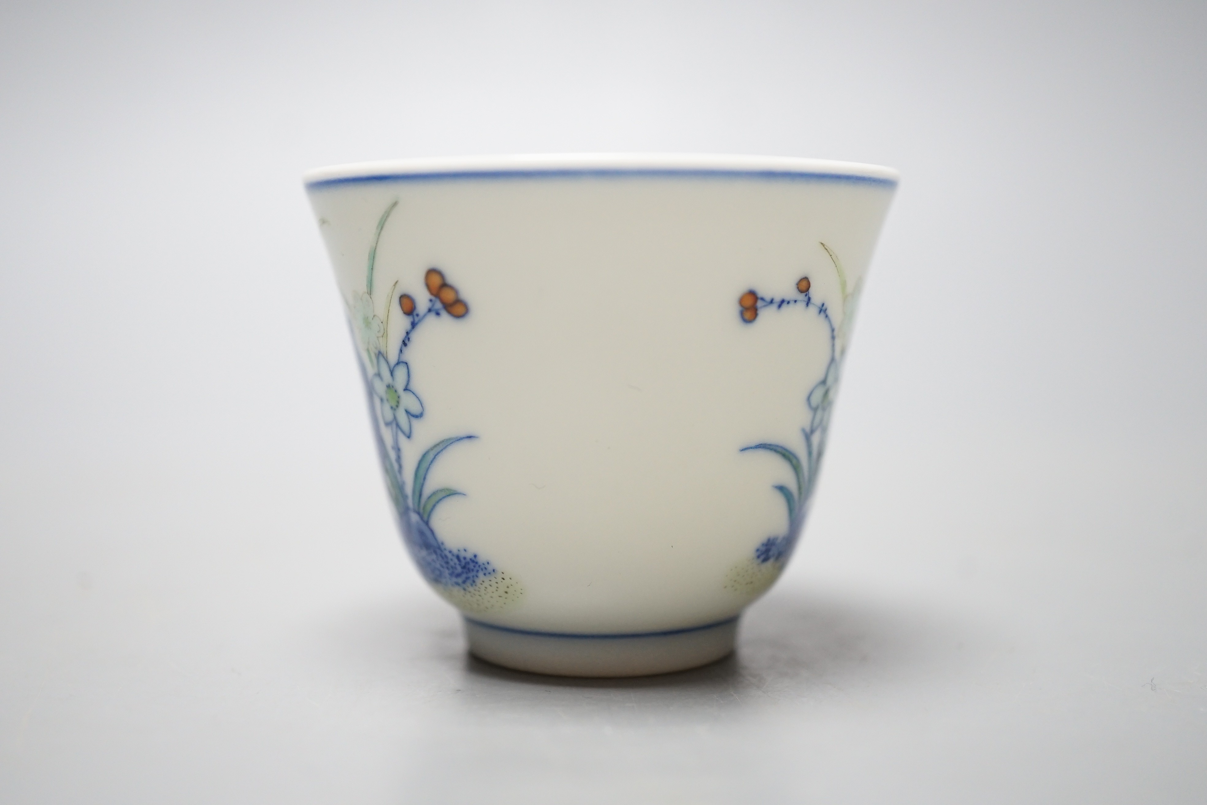 A Chinese doucai cup, 4.5cm tall